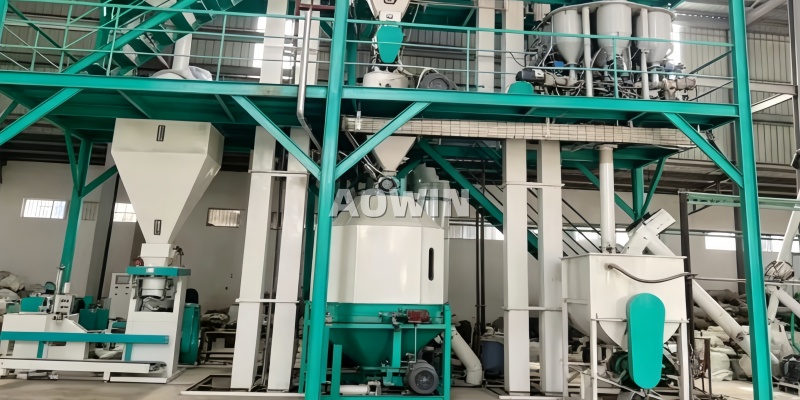 Aquatic feed processing production line